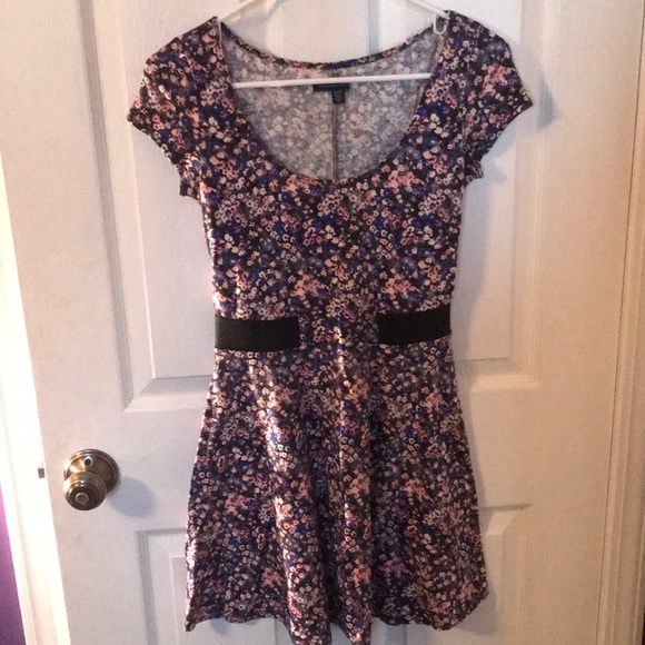 American Eagle floral open back dress - Picture 1 of 3